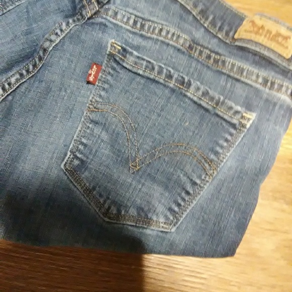 Jeans - Picture 2 of 3